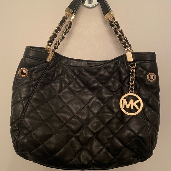 Michael Kors Quilted Shoulder Bag - Picture 1 of 4